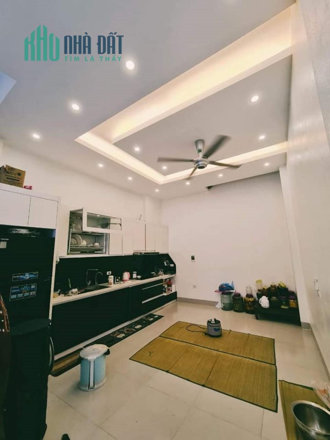 SIÊU PHẨM Lê Trọng Tấn, La Khê 40m2, 5 tầng, ô tô đỗ cửa, chỉ 4,95 tỷ. LH Công NHÀ TO 0931706698