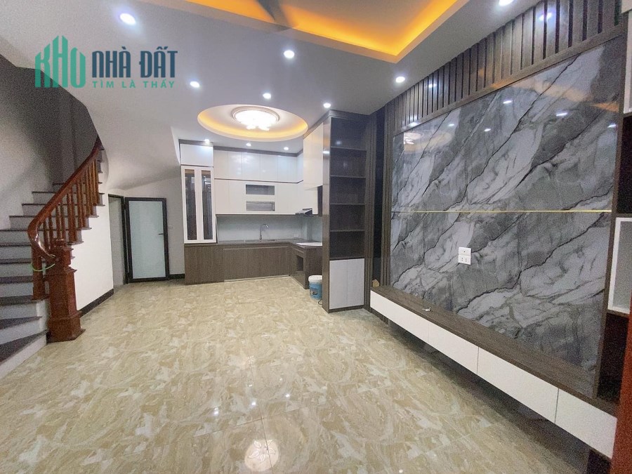 Nhà Trần Phú, Hà Đông - Ô tô đỗ cửa - Kinh doanh - 48m2, 5 tầng - Giá 5,28 tỷ