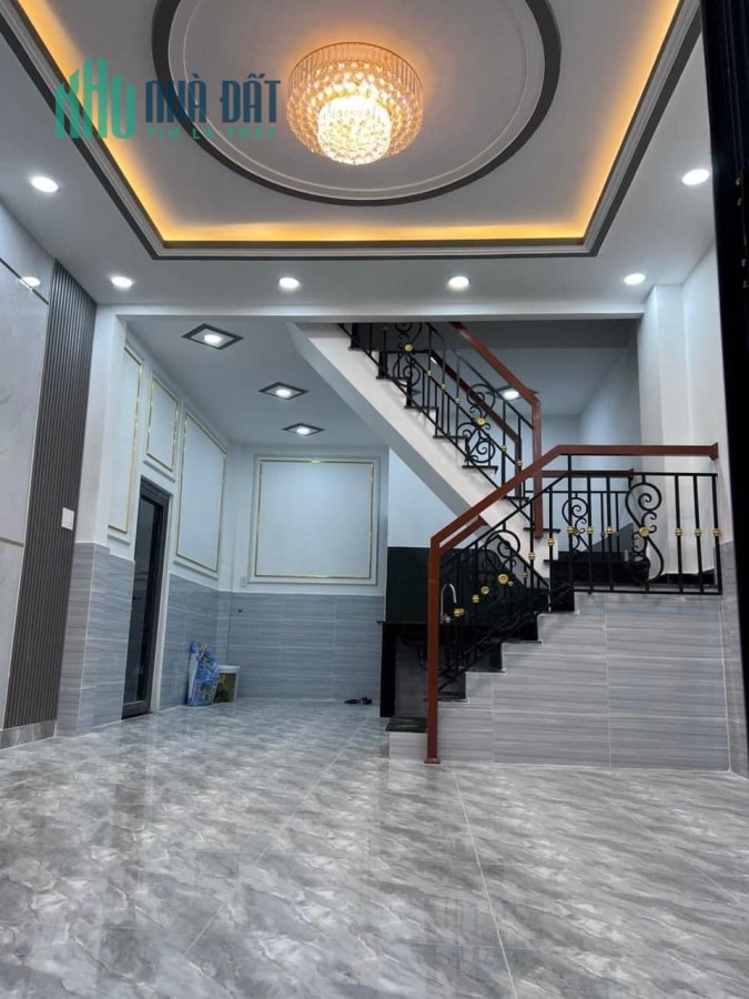 BÁN NHÀ ĐẸP Ở NGAY LÔ GÓC 2MT HUỲNH TẤN PHÁT TÂN PHÚ QUẬN 7. DT 4x10. NHỈNH 3 TỶ. SHR-BTCT