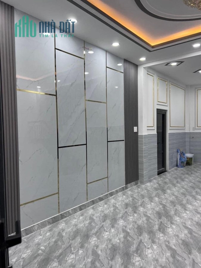 BÁN NHÀ ĐẸP Ở NGAY LÔ GÓC 2MT HUỲNH TẤN PHÁT TÂN PHÚ QUẬN 7. DT 4x10. NHỈNH 3 TỶ. SHR-BTCT