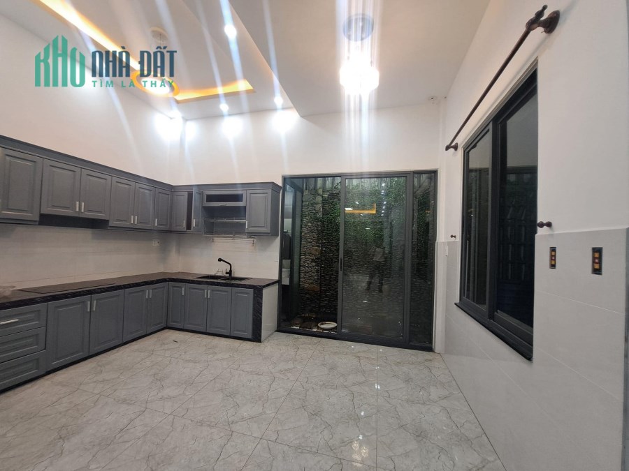Bán Nhà 4 Tầng, Mặt Tiền , Kế Bên Aeon Mall Bình Tân, Ngang Gần 5m