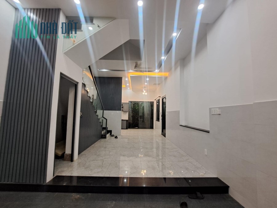 Bán Nhà 4 Tầng, Mặt Tiền , Kế Bên Aeon Mall Bình Tân, Ngang Gần 5m