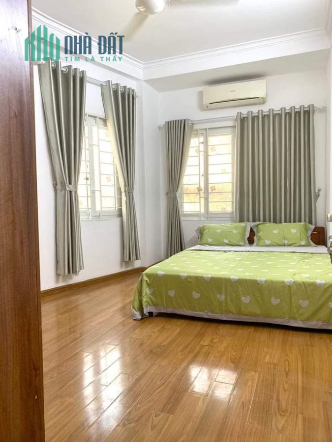 BÁN NHÀ PHỐ THANH LÂN, HOÀNG MAI. DÂN TRÍ CAO, Ở SƯỚNG. Dt32m2, 5 tầng. Chỉ 2.8 tỷ.
