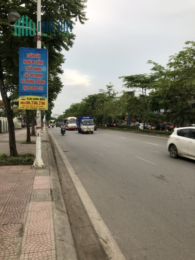 Đất Mặt Phố Cổ Linh siêu đẹp, vỉa hè, KD, 180 m2, MT 13,5 m, chỉ 35 tỷ.