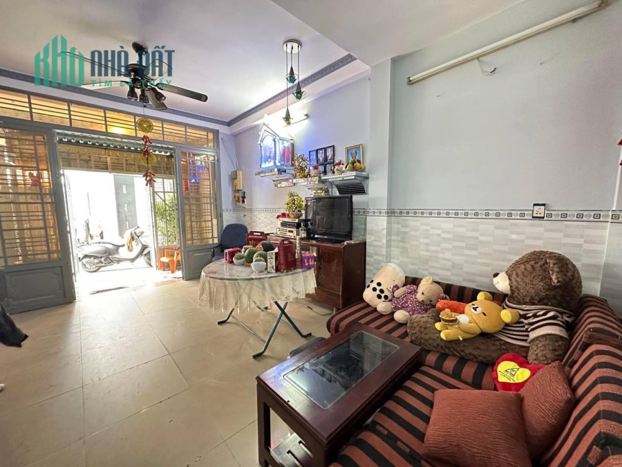 Bán nhà 3 tầng đường khuông việt, hẻm xe hơi tránh, 83m2 chỉ 9.7 tỷ