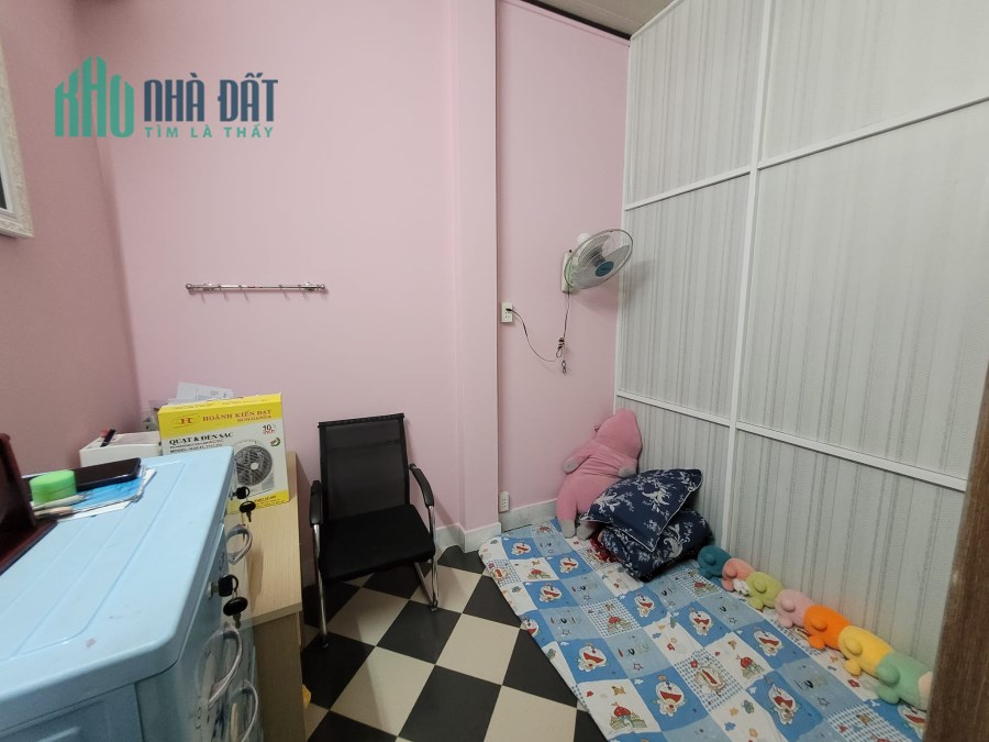 Bán Nhà Tân Hương Gần Độc Lập - 52m2 - 3PN - Chỉ NHỈNH 4 Tỷ