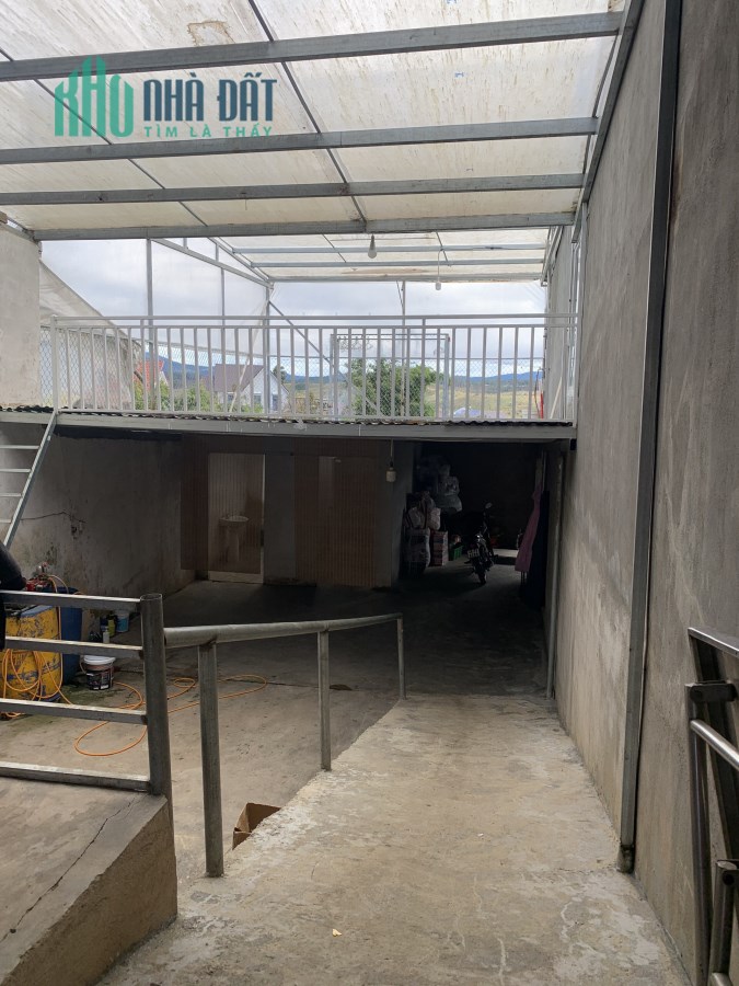 Chính chủ cần bán 2 căn nhà liên kề ngay mặt đường QL 27C