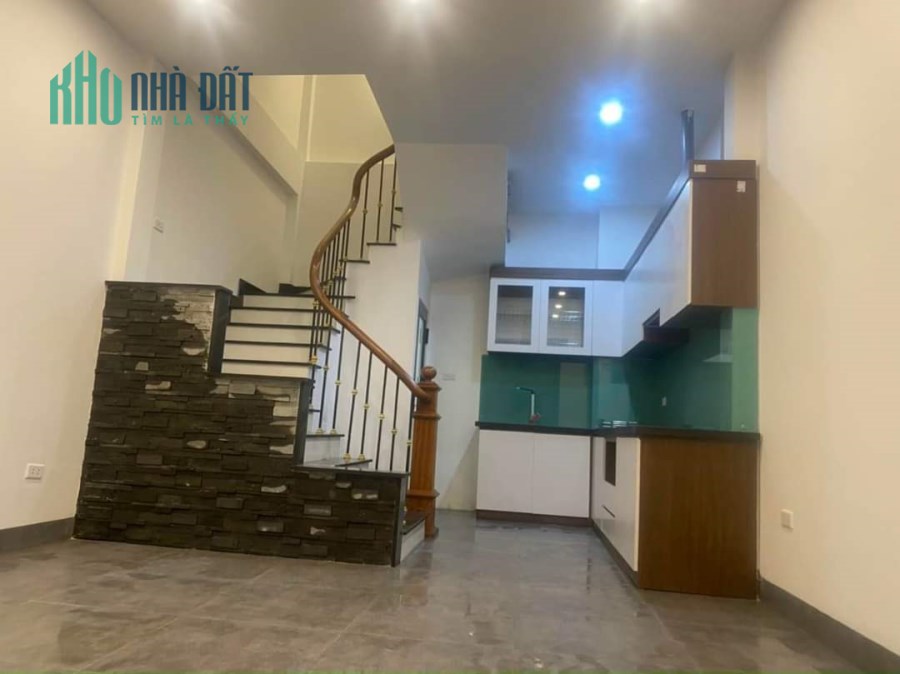 BÁN NHÀ TỨ LIÊN-NGHI TÀM 33M2 5T GIÁ 4,85 TỶ LÔ GÓC