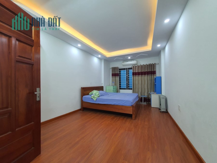 BÁN NHÀ TÂY HÔ TẶNG NỘI THẤT Ô TÔ ĐỖ CỔNG 55M2, 5 TẦNG. GIÁ 3.8 TỶ TL.