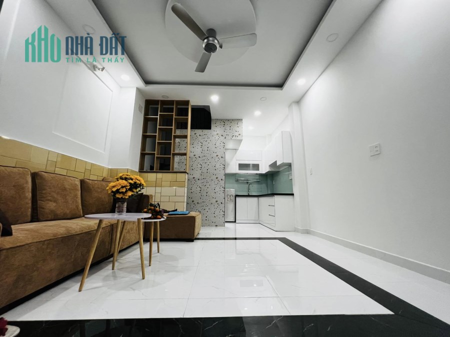 NHÀ 3 TẦNG MỚI XÂY , NGAY NGÃ 6 NGUYỄN OANH , GÒ VẤP , SỔ VUÔNG ĐẸP , CHỈ 4,X TỶ TL