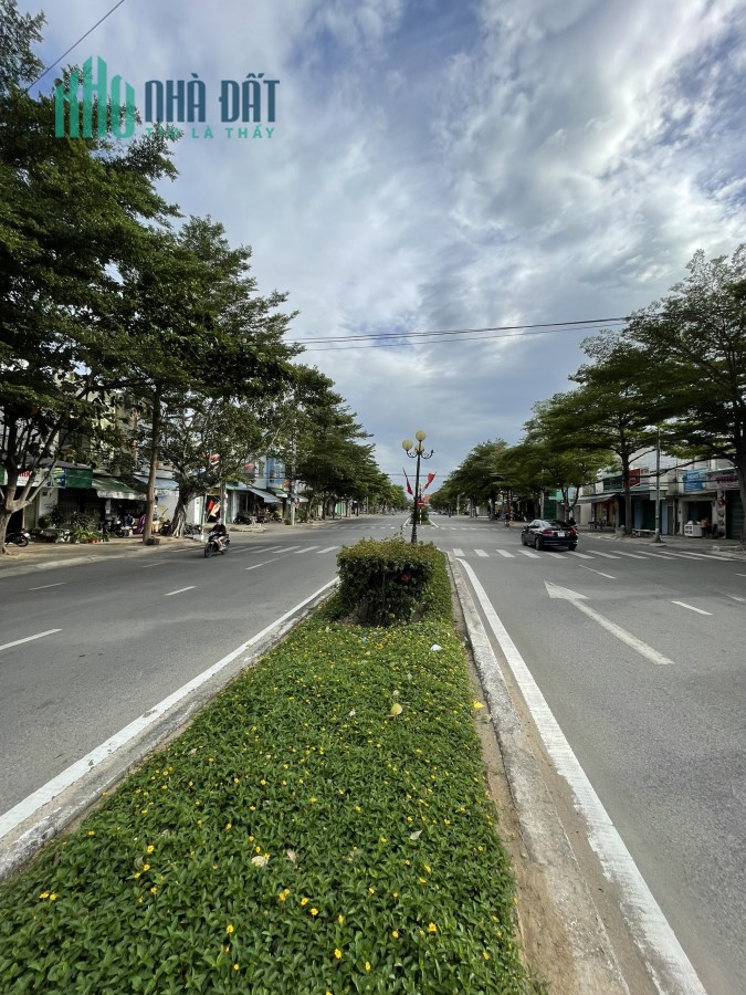 Cho thuê mặt bằng đất 2 mặt tiền đường trung tâm Thống Nhất 10x20m