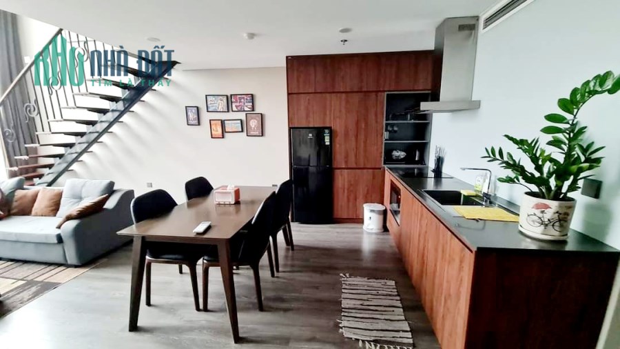 Cần bán Căn hộ tòa Pent Studio, Dt75m2, View Hồ Tây, Cầu Nhật Tân, HĐT 1000 USD/ tháng.