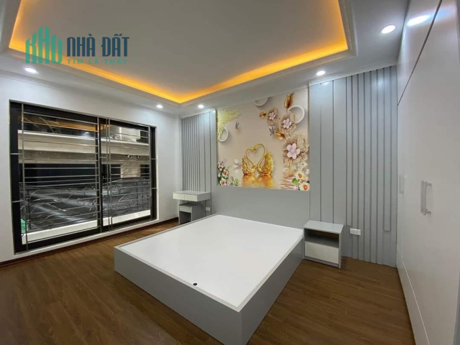 Bán nhà dân xây phố Giang Văn Minh 42m2 5tầng hơn 4 tỷ gần phố 0934266313