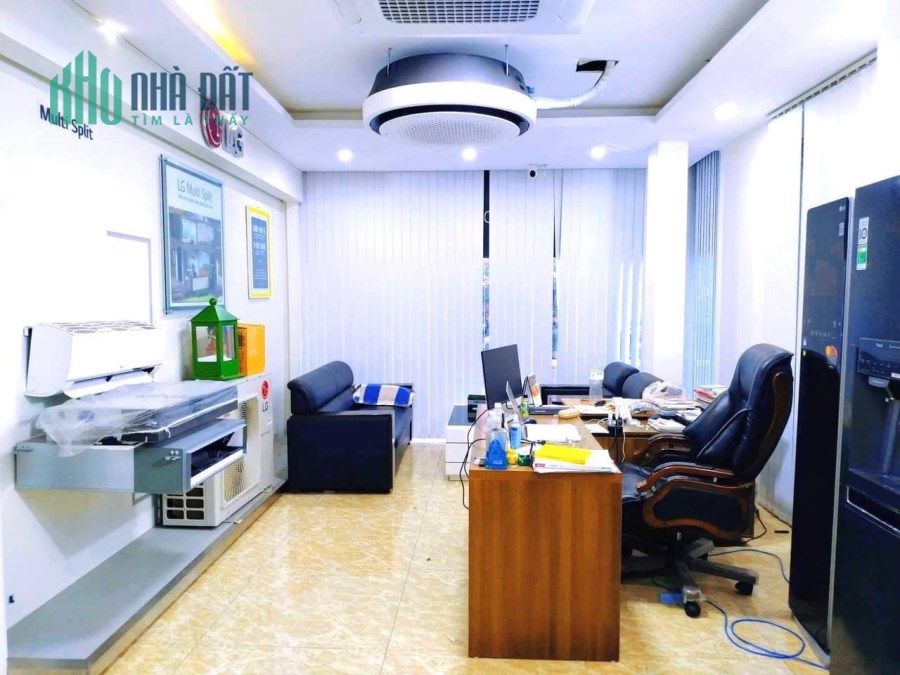 Bán nhà dân xây phố Giang Văn Minh 42m2 5tầng hơn 4 tỷ gần phố 0337628046