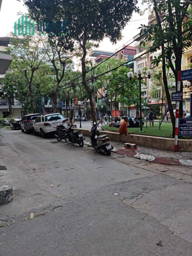 Hiếm! 7 Tỷ Nhà Nguyễn Ngọc Vũ Cầu Giấy 45m 4 tầng mặt tiền 3.7m Lô Góc Oto Kinh Doanh