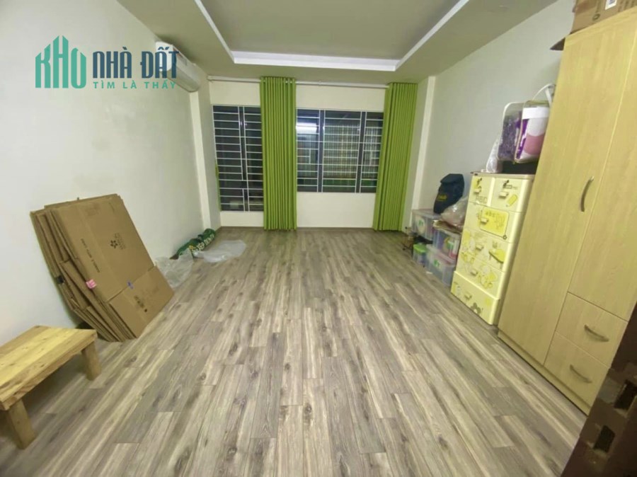 Bán nhà 5tầng dân xây phố Giang Văn Minh 42m2 hơn 4 tỷ gần phố 0934266313