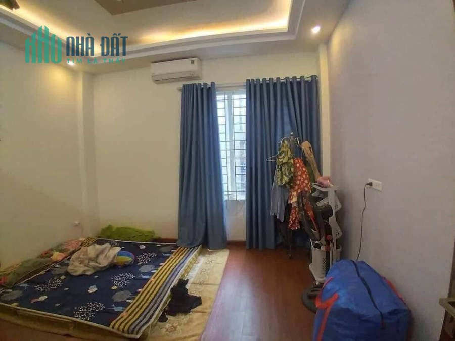 Bán nhà 5tầng dân xây phố Giang Văn Minh 42m2 hơn 4 tỷ gần phố 0934266313