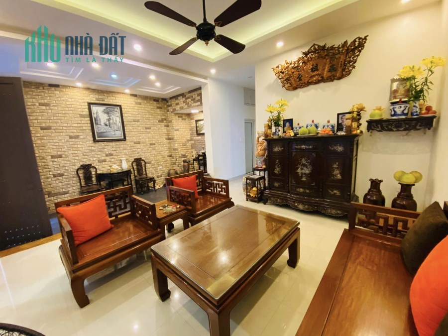 NHÀ ĐẸP NGÕ 73 NGUYỄN TRÃI KINH DOANH Ô TÔ TRÁNH GARA