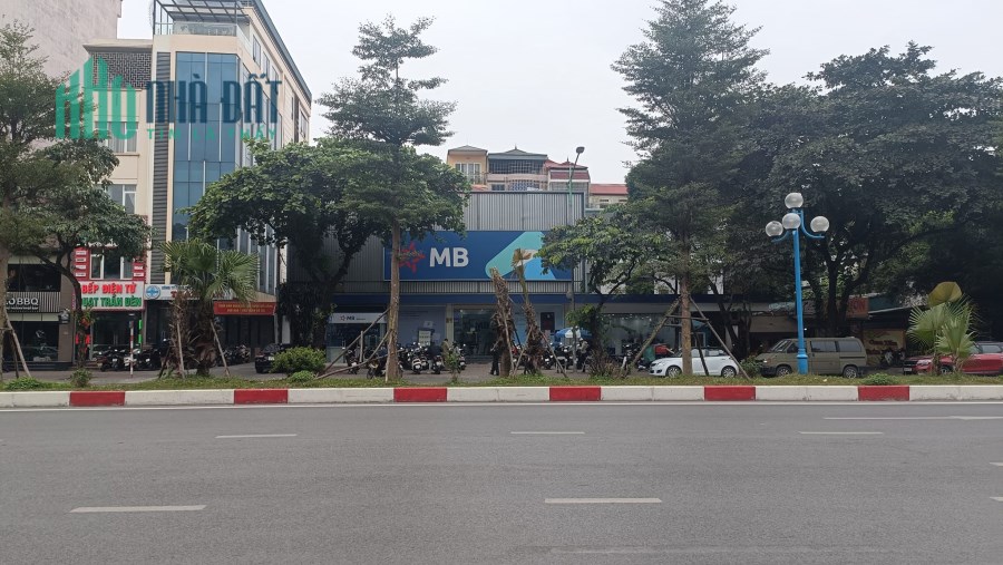 Bán nhà mặt phố Hoàng Quốc Việt, Cầu Giấy, 640m2, MT 30m, 168 tỷ thương lượng