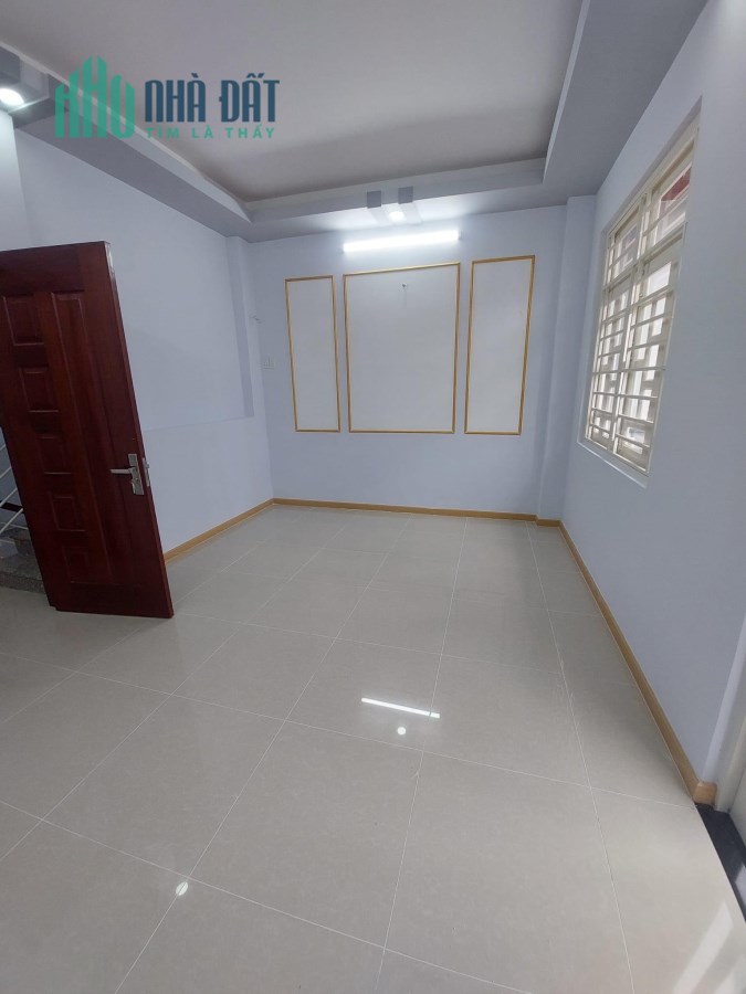 Nhà mới 5x7m 4 tầng hẻm 154 Âu Dương Lân P3Q8 giá 5tỷ950