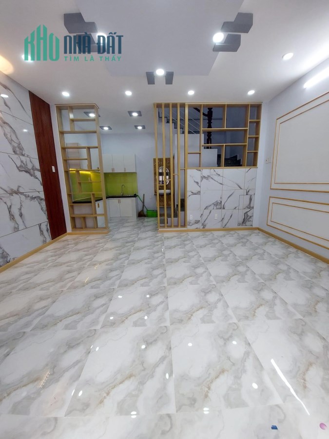 Nhà mới 5x7m 4 tầng hẻm 154 Âu Dương Lân P3Q8 giá 5tỷ950