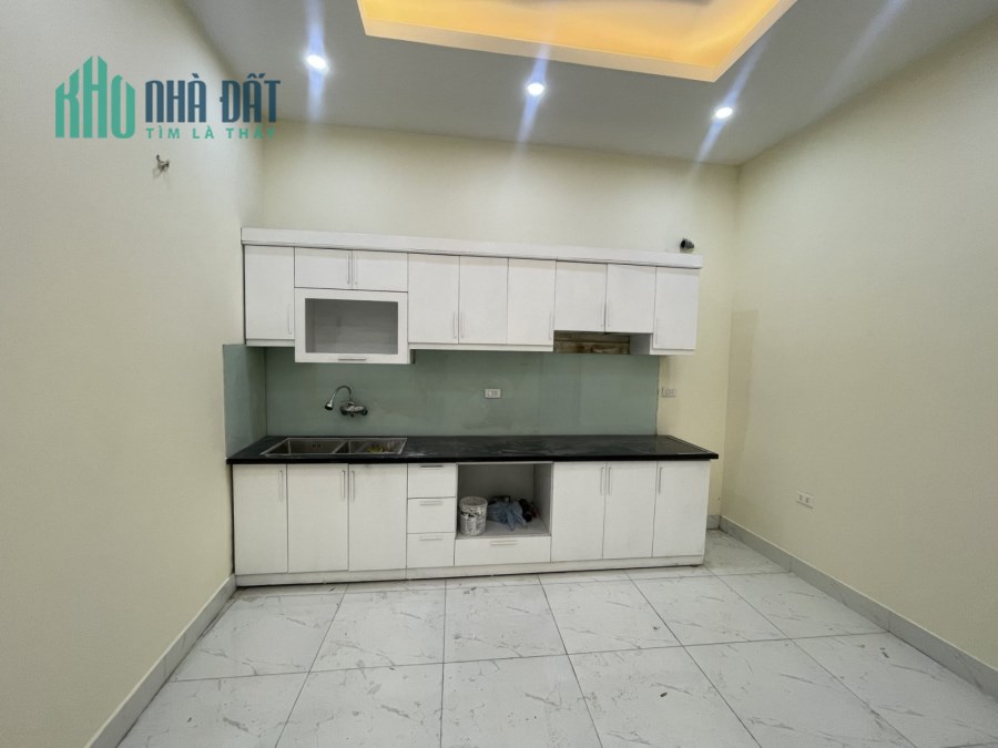 NHÀ ĐẸP KHU VĂN MIẾU - TRUNG TÂM ĐỐNG ĐA, NGÕ THÔNG, GẦN PHỐ 4 tỷ LH 0966037496