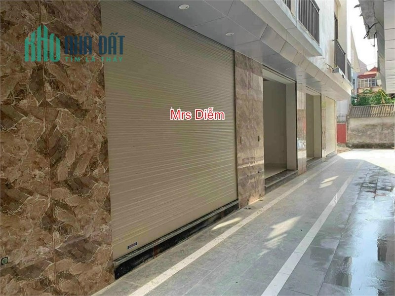 2.55 tỷ. Mrs Diễm cần bán nhà 3 tầng đẹp ngay tại Đản Dị, Uy Nỗ, Đông Anh.