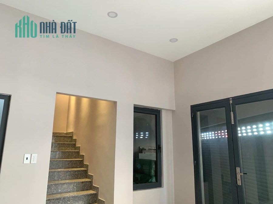 HXH trung tâm Thủ Đức, 75m2 ngay mặt tiền Võ Văn Ngân giá 5 tỷ 9