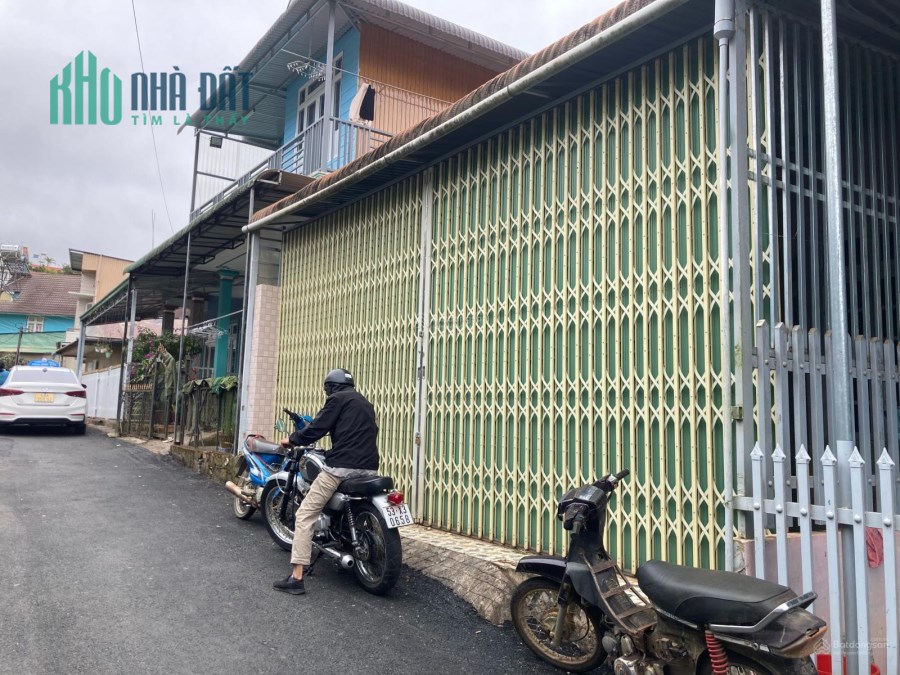 Bán Nhà Đường Nhựa Ô TÔ Giá 3 Tỷ 6 Xuân Trường Đà Lạt