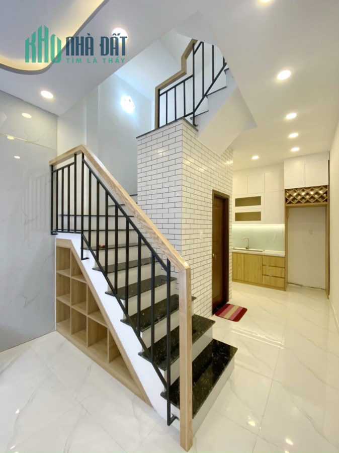 Nhà mới sang trọng vị trí đẹp Âu Dương Lân P3 Q8 giá 3tỷ8 TL