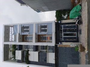 Cần Bán Nhà Tại Khu Dân Cư Phú Hồng Thịnh 10- TP. Dĩ An – Tỉnh Bình Dương( giáp ranh linh Xuân Thủ