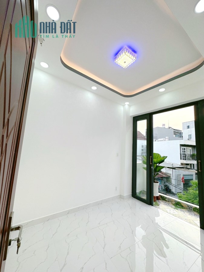 Nhà bán mới, đẹp HXH 102 Âu Dương Lân P2Q8 Giá : 6.8 Tỷ