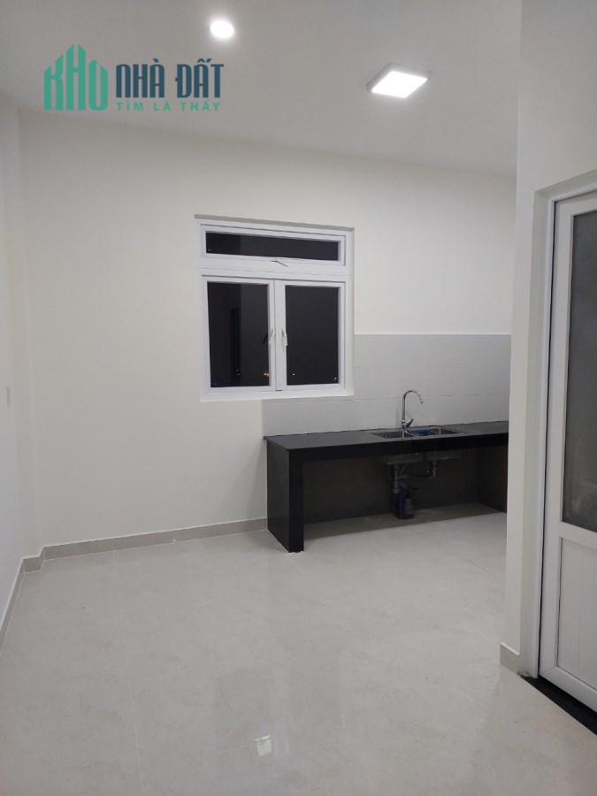 Siêu phẩm căn biệt thự song lập ở Trịnh Hoài Đức, Phường 11, TP. Đà Lạt, giá 12,1 tỷ