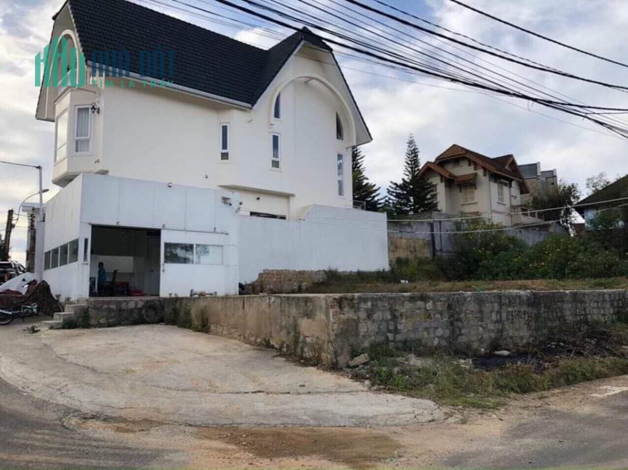 Bán Lô Đất 203 m2 gần Đường Hùng Vương, Phường 10, Đà Lạt