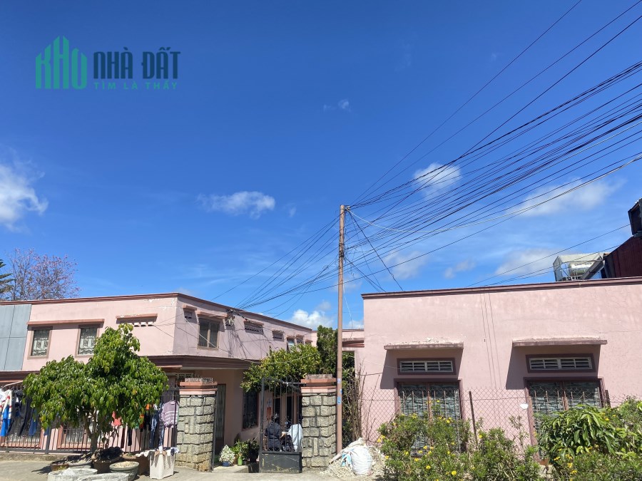 Căn nhà đẹp nằm ngay vị trí trung tâm Thành phố Đà Lạt, sổ riêng xây dựng, diện tích 410m2 giá bán