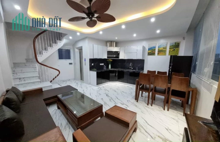 Bán nhà 5tầng dân xây phố Đội Cấn 42m2 hơn 4 tỷ gần phố 0934266313