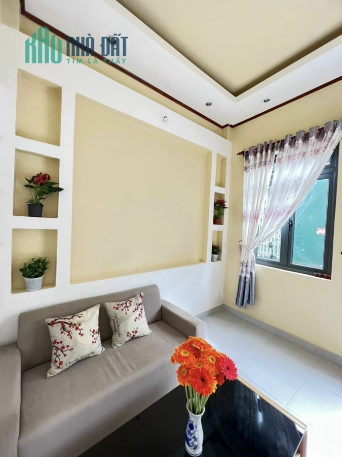 ( Khai xuân ) Chủ gửi bán căn nhà giá rẻ 1.75 tỷ cách Hồ Xuân Hương chỉ 1km tại đường Nguyên Tử