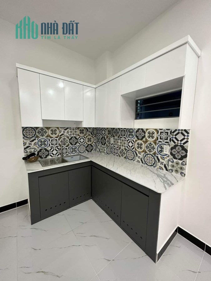 Bán nhà lô góc 3 tầng kiên cố, hẻm ba gác sát mặt tiền, không lộ giới đường Hưng Phú p9q8, giá 4.33