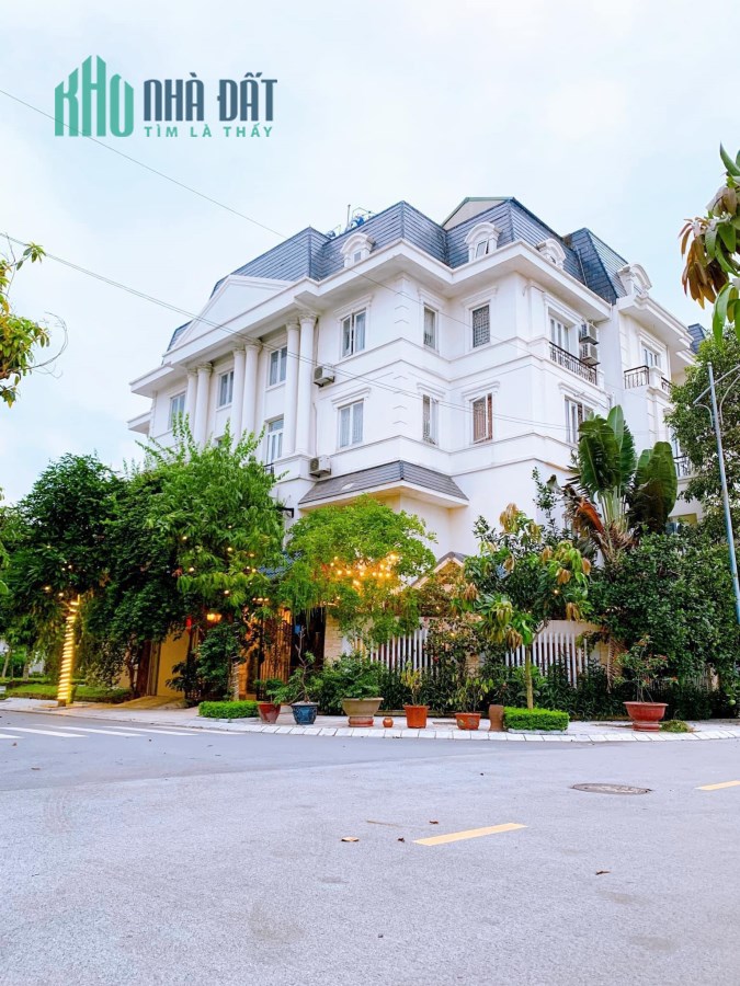 BÁN MẢNH ĐẤT MẶT PHỐ LẠC LONG QUÂN - TÂY HỒ. SIÊU ĐẸP. DT 252M. GIÁ 150 TỶ