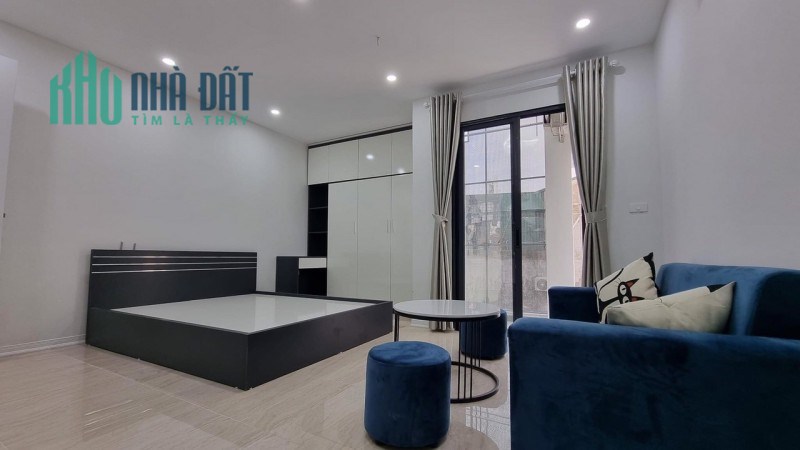 Bán CCMN Đường Láng, Đống Đa 121m2 8T MT6m 25 tỷ 0979312111