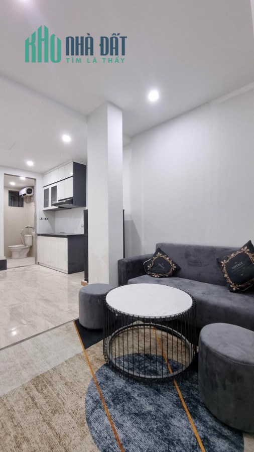 Bán CCMN Đường Láng, Đống Đa 121m2 8T MT6m 25 tỷ 0979312111