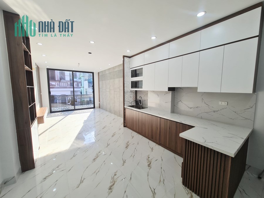 Bán nhà phố Kim Đồng - NGÕ Ô TÔ TRÁNH 45m2 x 6 tầng giá 9.5 tỷ