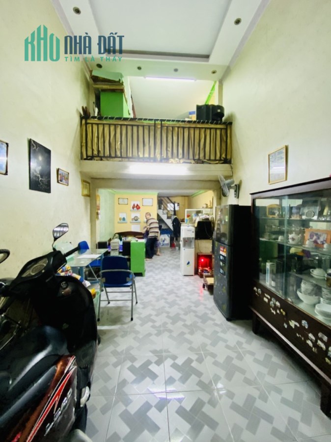 Bán NHÀ khu Vip LAM SƠN PHÚ NHUẬN- VIEW HỒ BƠI- 3 tầng- Chỉ 5 TỶ