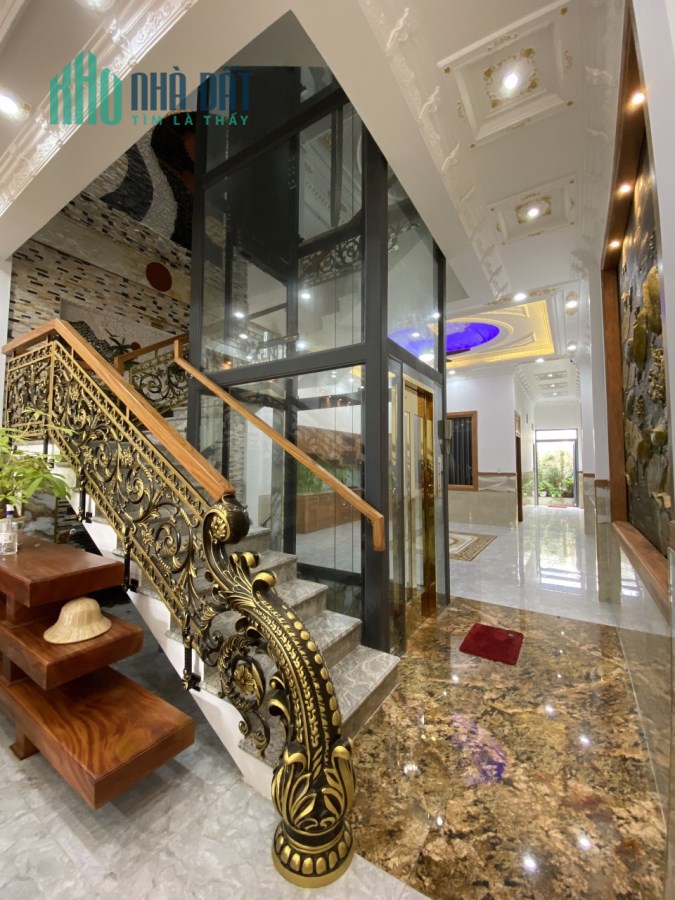 Bán nhà 1T3L tại TP Dĩ An, 188m2 SHR 14 tỷ. LH:0978740700