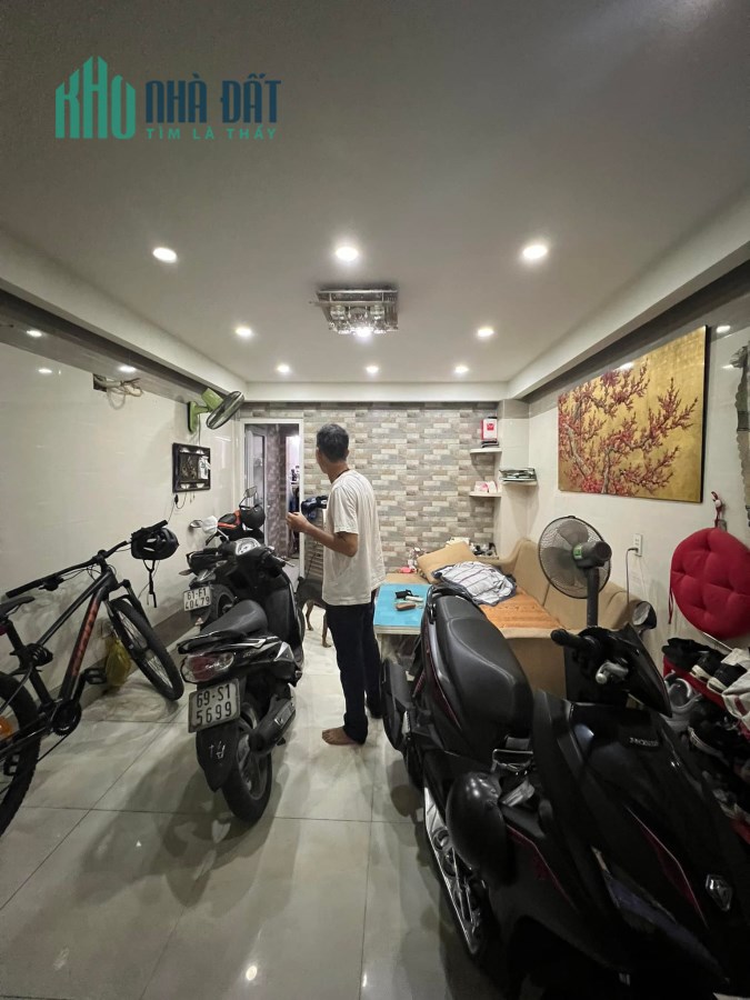 NHÀ Ở HAY CHO THUÊ ĐỀU ĐƯỢC, 40m2, 3 tầng, XVNT P25 BÌNH THẠNH