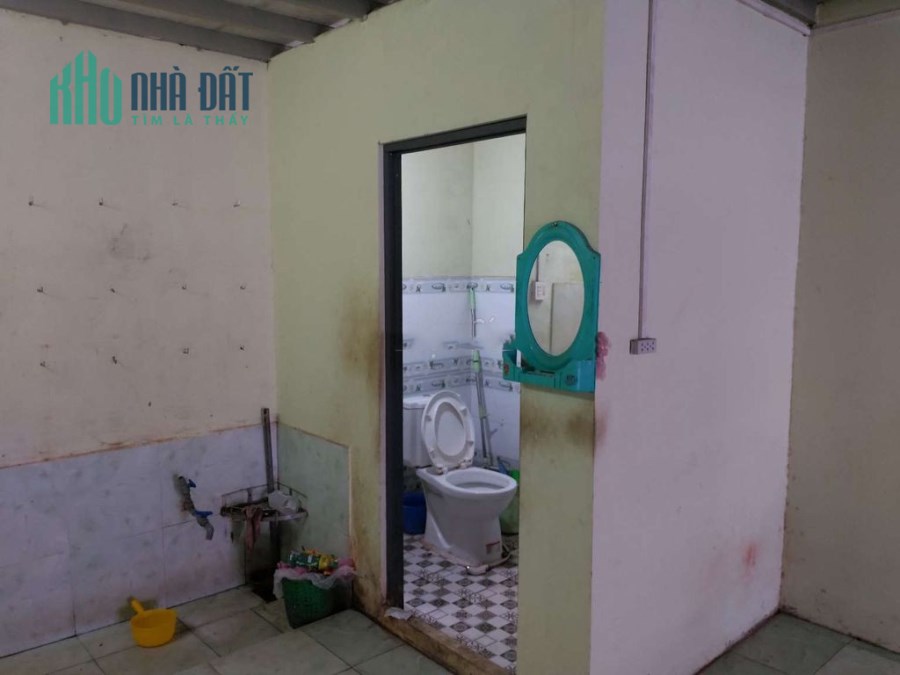 CHÍNH CHỦ CẦN BÁN CĂN NHÀ MẶT TIỀN NGAY TRUNG TÂM CHỢ NGÃ SÁU.