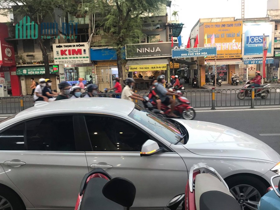 MẶT TIỀN GIÁP QUẬN 1, 48m2, 3 TẦNG, ĐINH TIÊN HOÀNG P1 BÌNH THẠNH