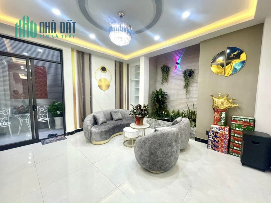 Bán Nhà Nở Mậu Matej Tiền Kinh Doanh Lâm Văn Bền - 4 Tầng - Giá 19,xx Tỷ - Trung Tâm Quận 7.