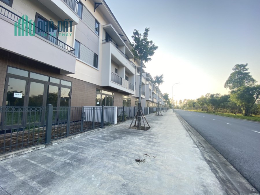 Bán nhà phố thương mại 90m2x3T gần trường học bệnh viện KD tốt ở Centa City VSIP BN