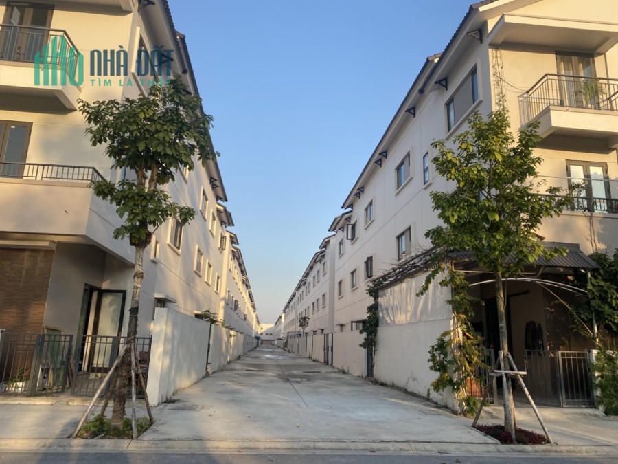Bán nhà phố thương mại 90m2x3T gần trường học bệnh viện KD tốt ở Centa City VSIP BN